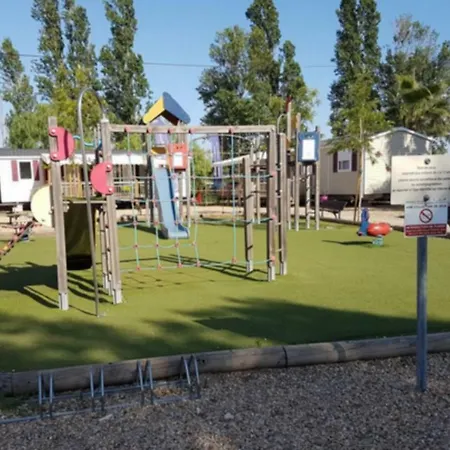 Mobilhome 2 Ch Dans Impasse Es02 Fréjus
