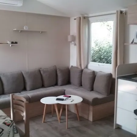 Mobilhome 2 Ch Dans Impasse Es02 Kemping *
